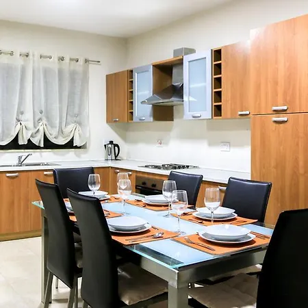 Διαμέρισμα Modern Two Bedroom